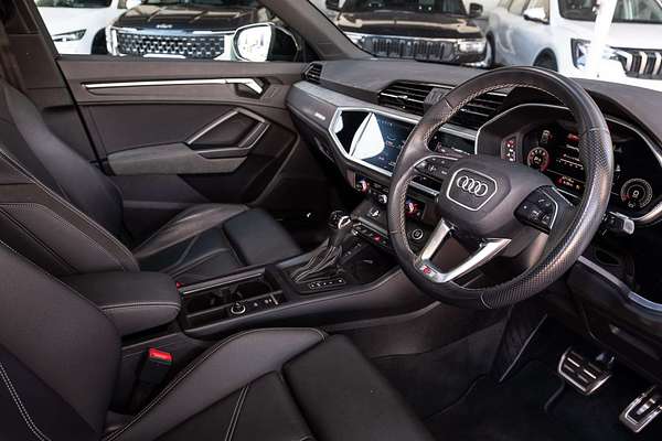 2022 Audi Q3 40 TFSI S line F3