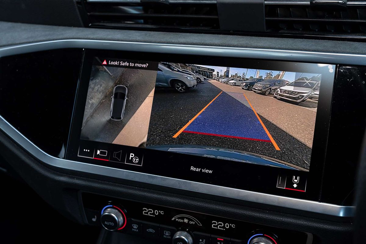 2022 Audi Q3 40 TFSI S line F3