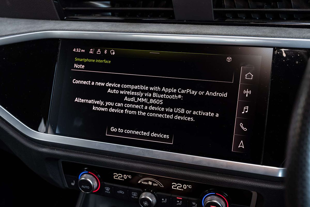 2022 Audi Q3 40 TFSI S line F3