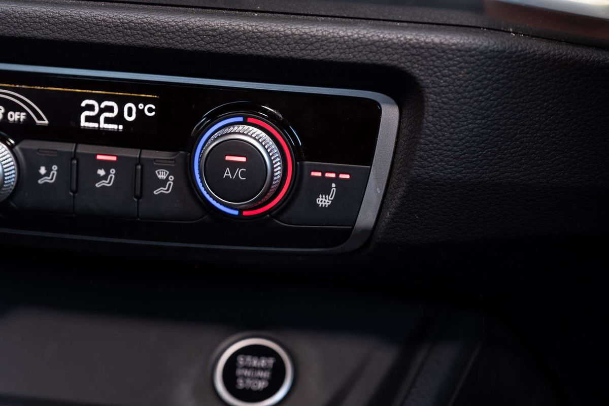 2022 Audi Q3 40 TFSI S line F3