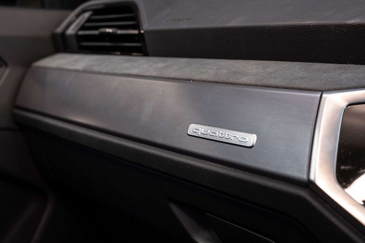 2022 Audi Q3 40 TFSI S line F3