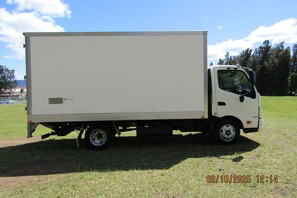 2022 Hino 300 Series 616 4x2 MWB