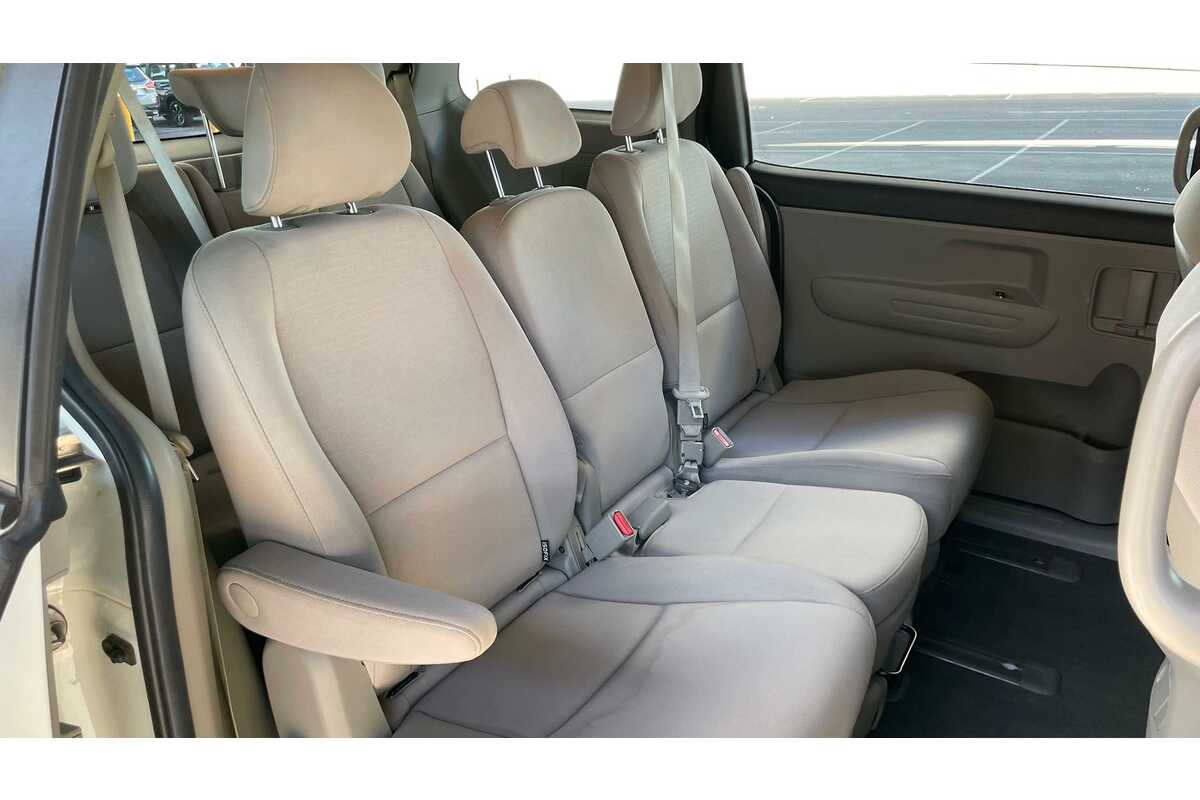 2020 Kia Carnival S YP