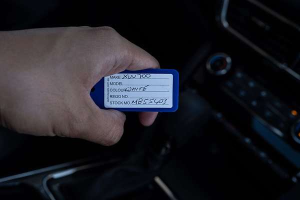 2025 Mahindra XUV700 AX7L