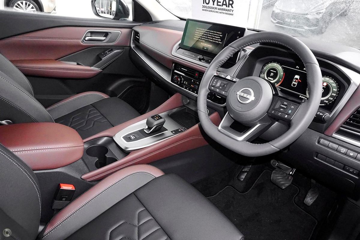 2025 Nissan QASHQAI Ti J12