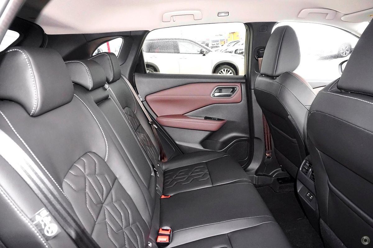 2025 Nissan QASHQAI Ti J12