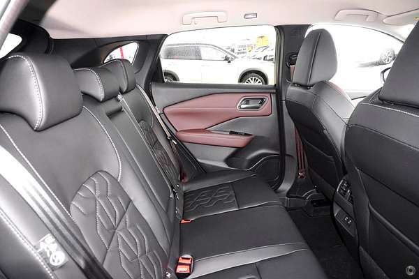 2025 Nissan QASHQAI Ti J12