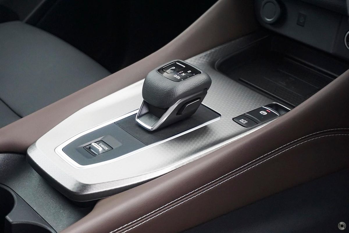 2025 Nissan QASHQAI Ti J12