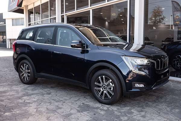 2025 Mahindra XUV700 AX7L