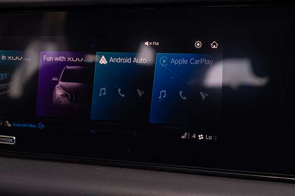 2025 Mahindra XUV700 AX7L