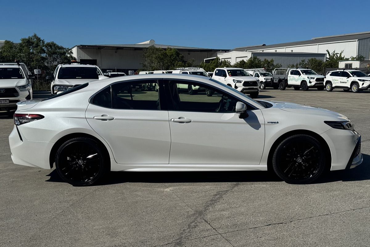 2022 Toyota Camry SX AXVH70R