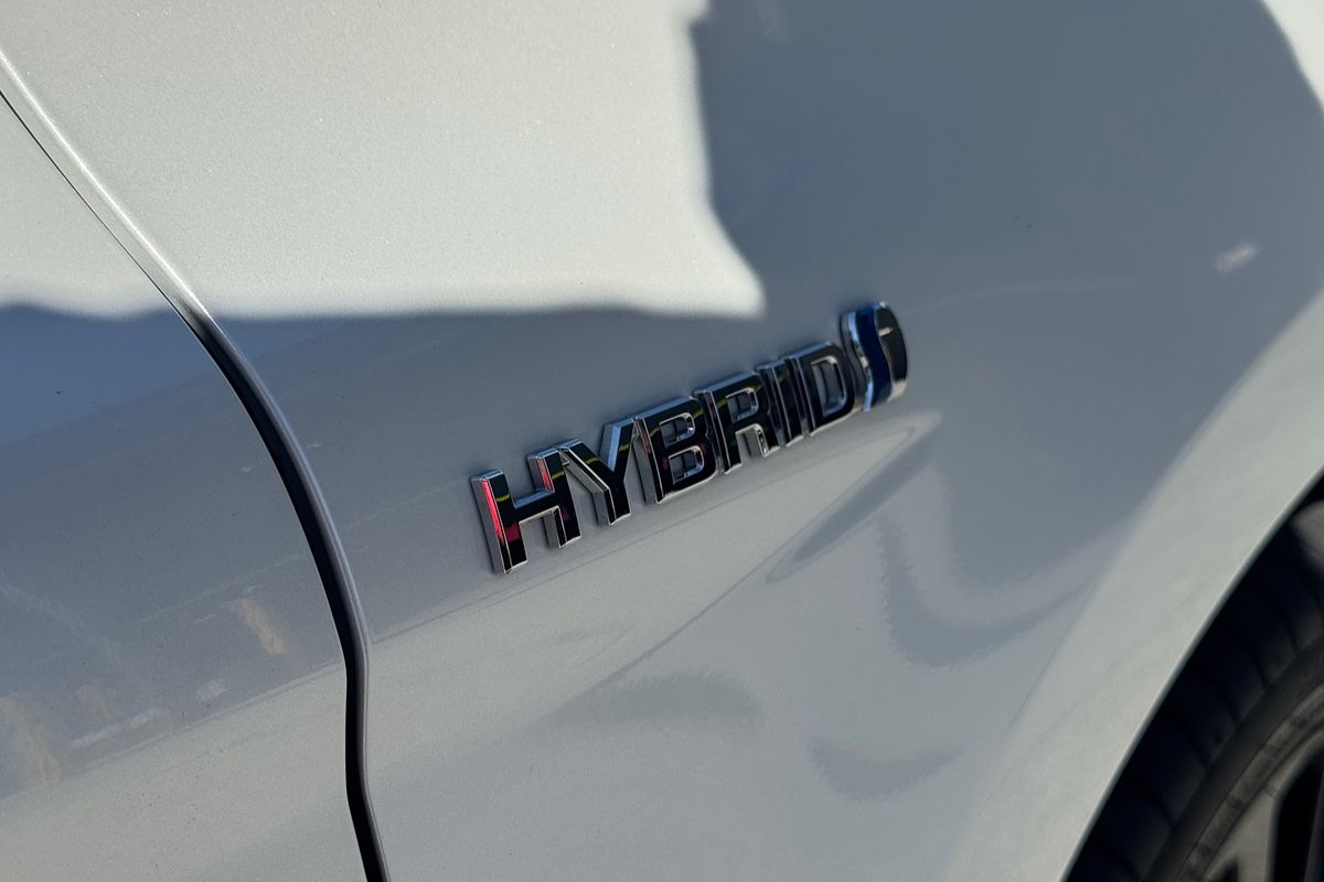 2022 Toyota Camry SX AXVH70R