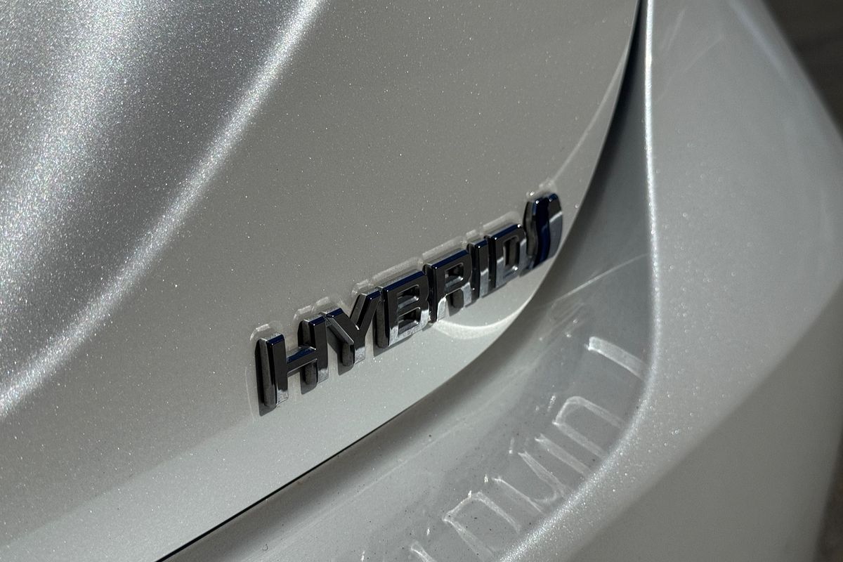 2022 Toyota Camry SX AXVH70R