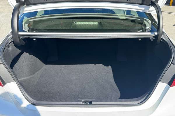 2022 Toyota Camry SX AXVH70R