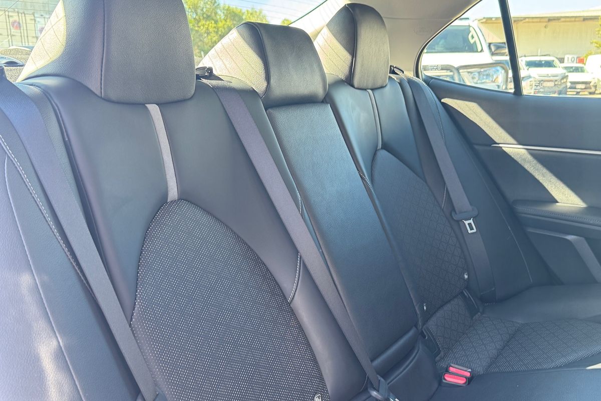 2022 Toyota Camry SX AXVH70R