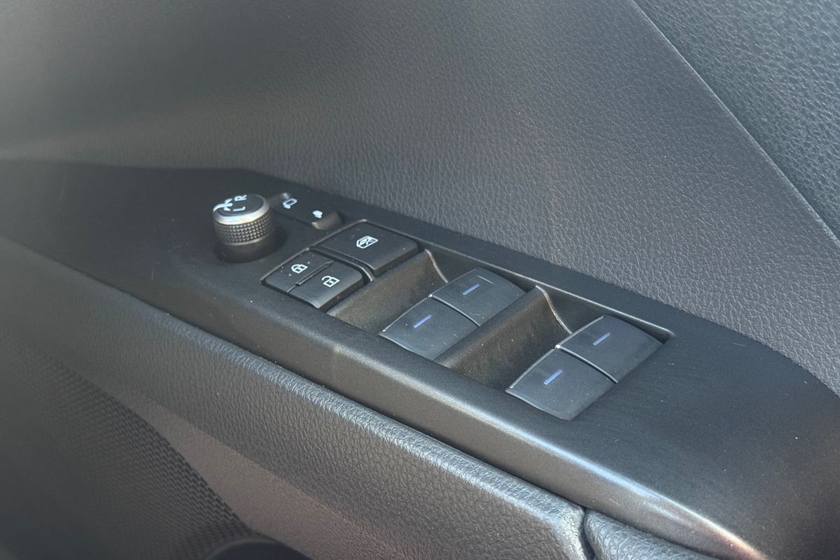 2022 Toyota Camry SX AXVH70R