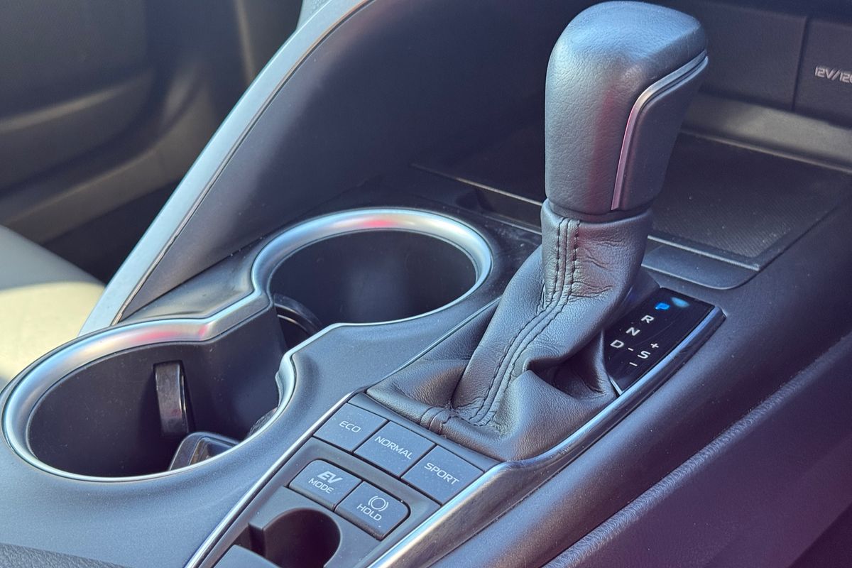 2022 Toyota Camry SX AXVH70R