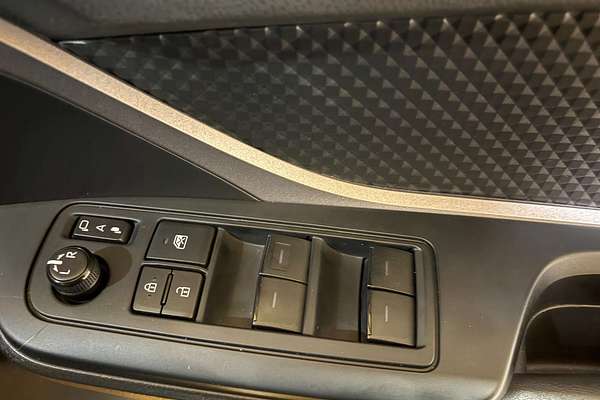 2023 Toyota C-HR GXL NGX10R