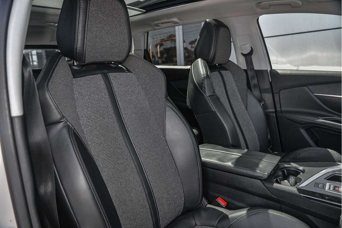 2017 Peugeot 5008 Allure P87