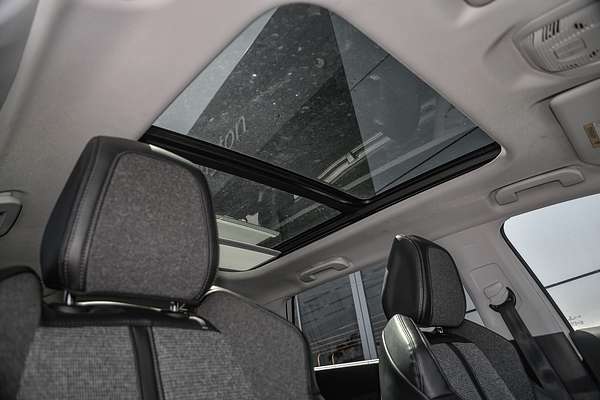 2017 Peugeot 5008 Allure P87