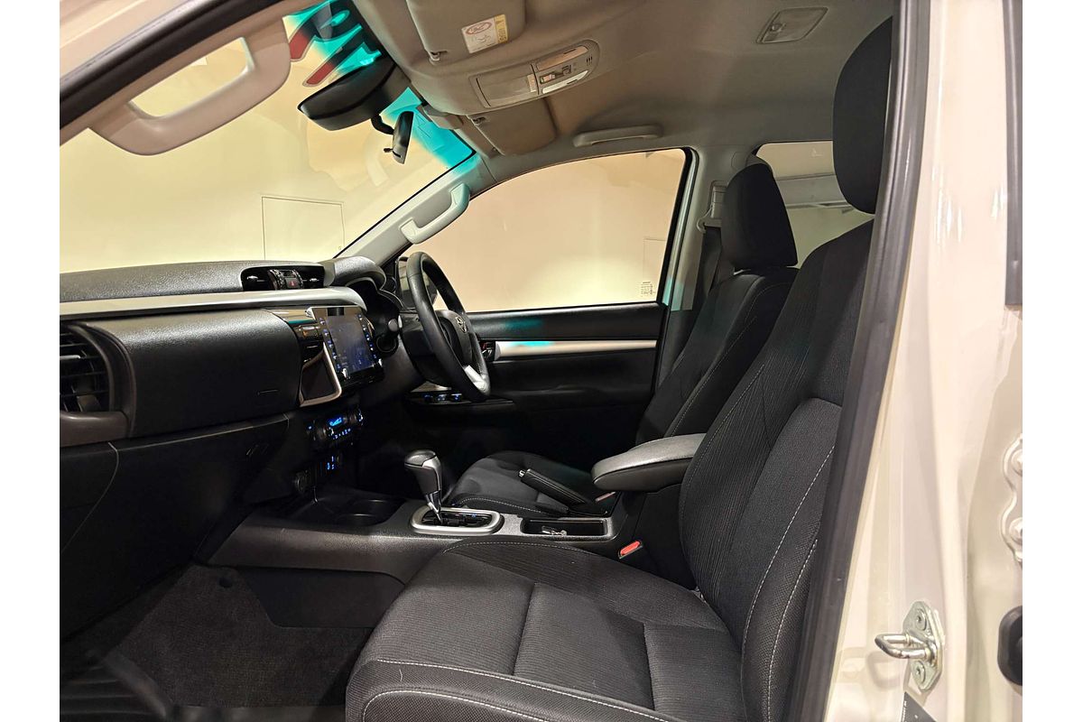 2021 Toyota Hilux SR5 GUN126R 4X4
