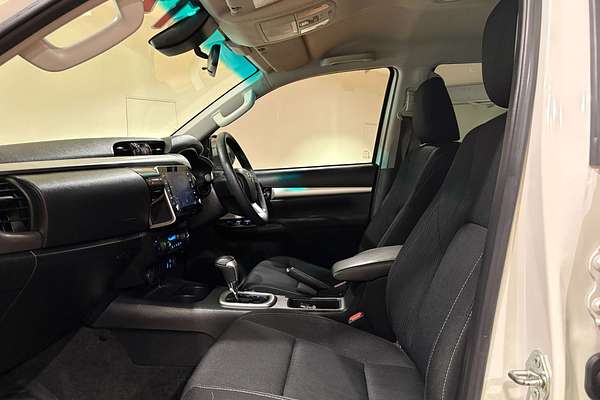 2021 Toyota Hilux SR5 GUN126R 4X4