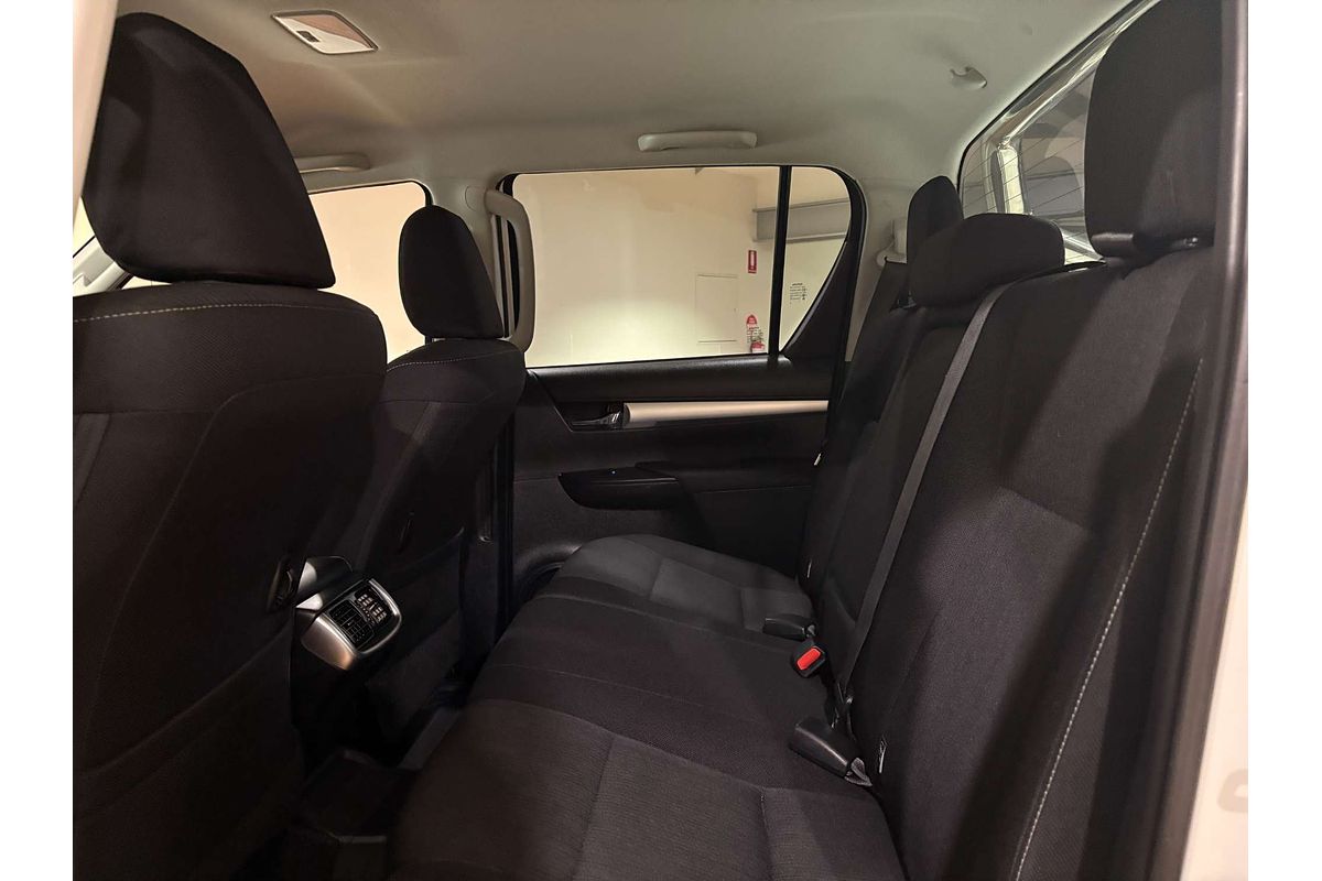 2021 Toyota Hilux SR5 GUN126R 4X4