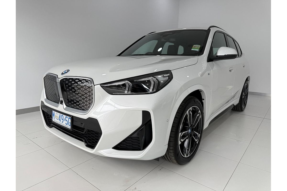 2025 BMW iX1 xDrive30 M Sport U11