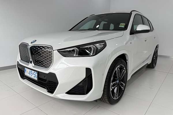 2025 BMW iX1 xDrive30 M Sport U11