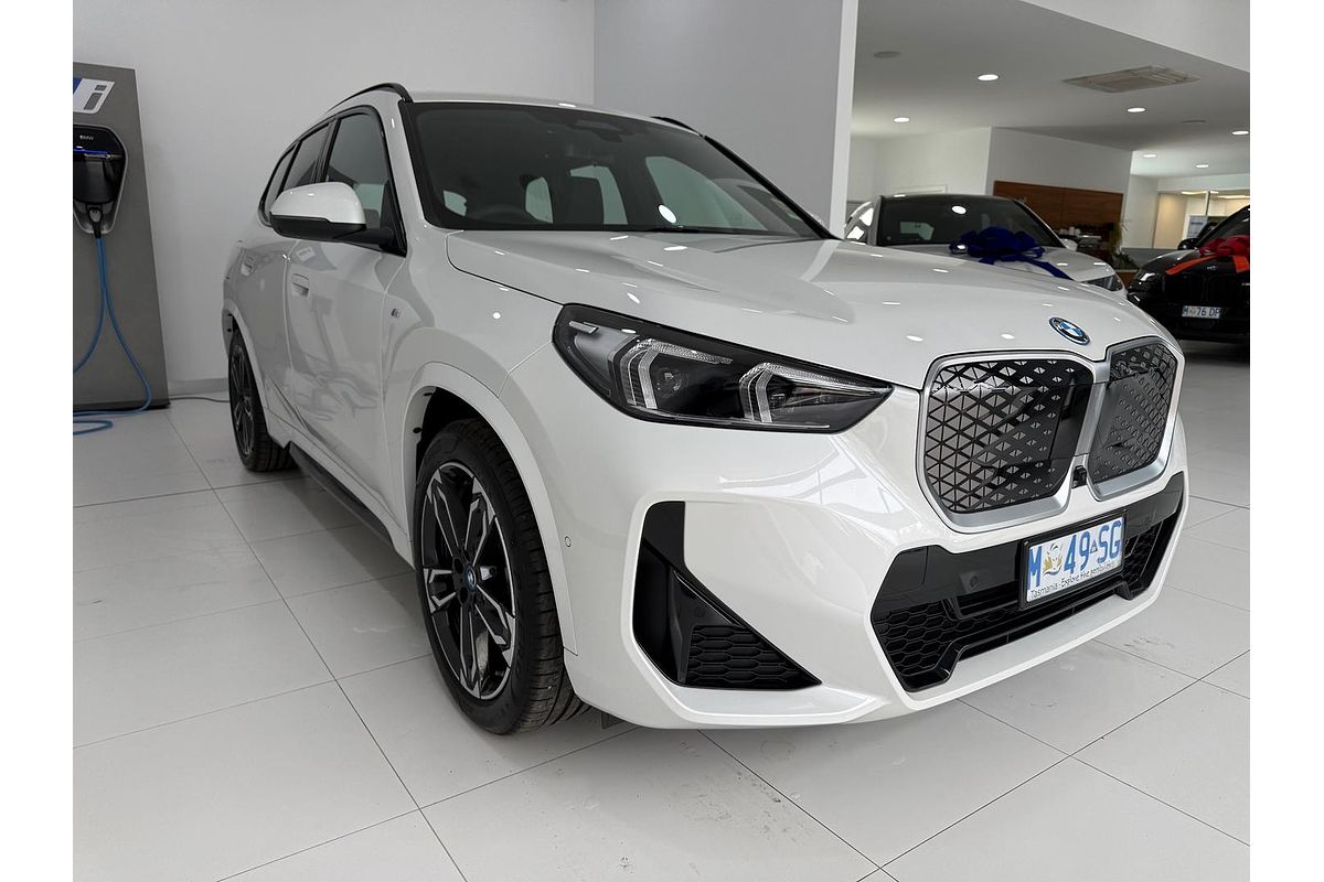 2025 BMW iX1 xDrive30 M Sport U11