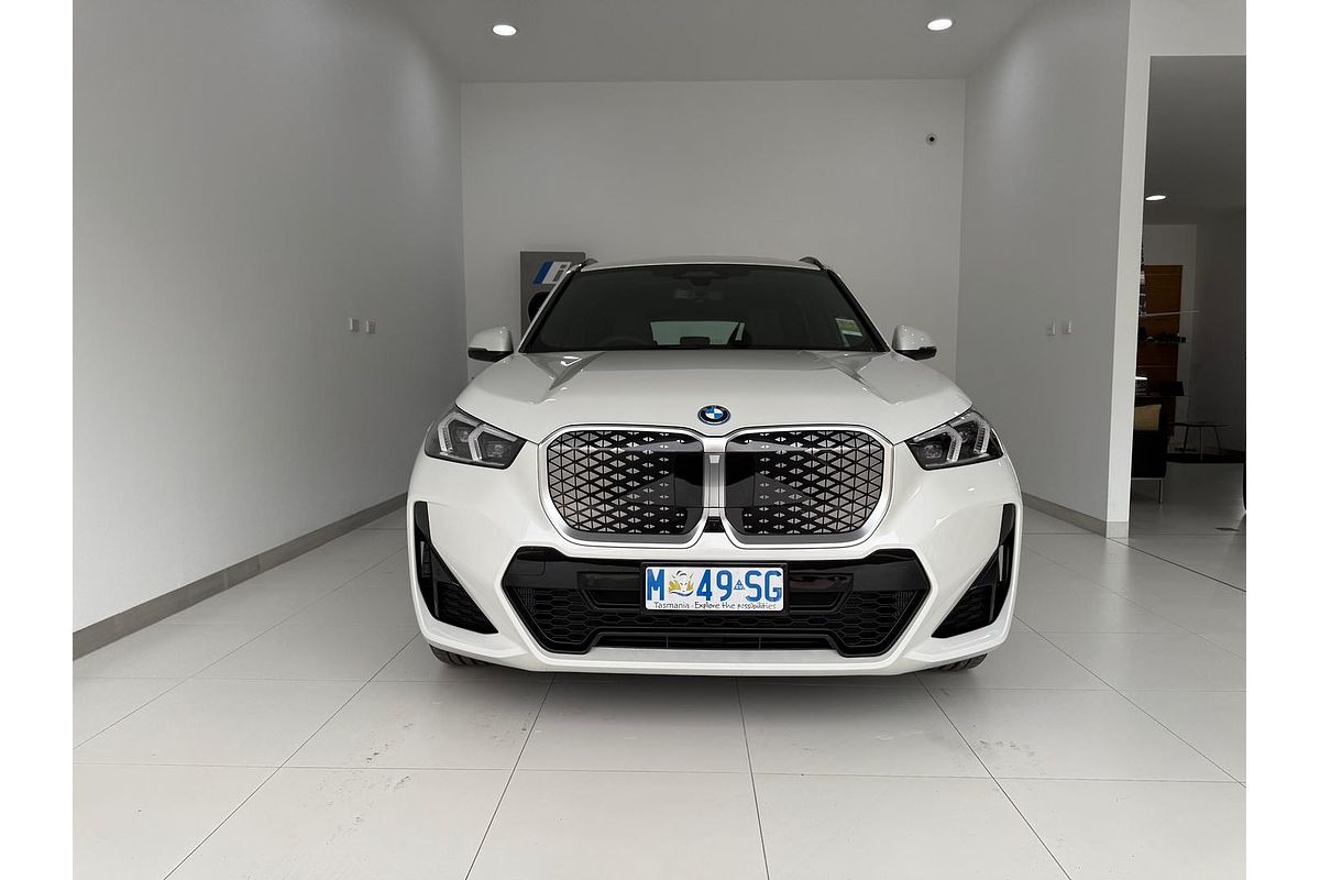 2025 BMW iX1 xDrive30 M Sport U11