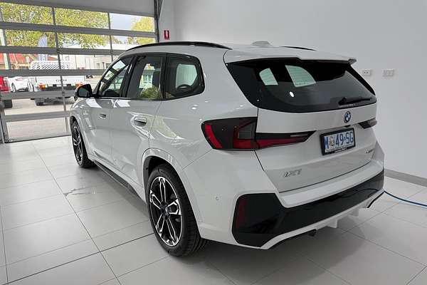 2025 BMW iX1 xDrive30 M Sport U11
