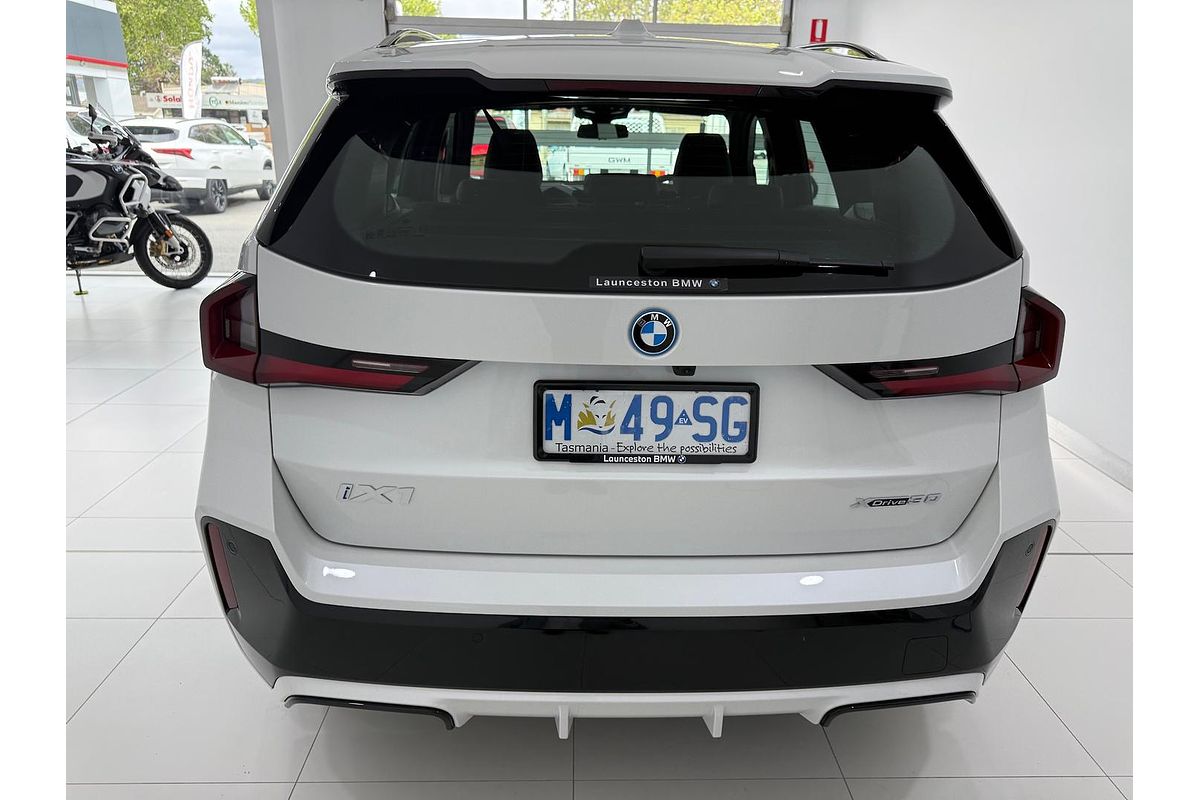 2025 BMW iX1 xDrive30 M Sport U11