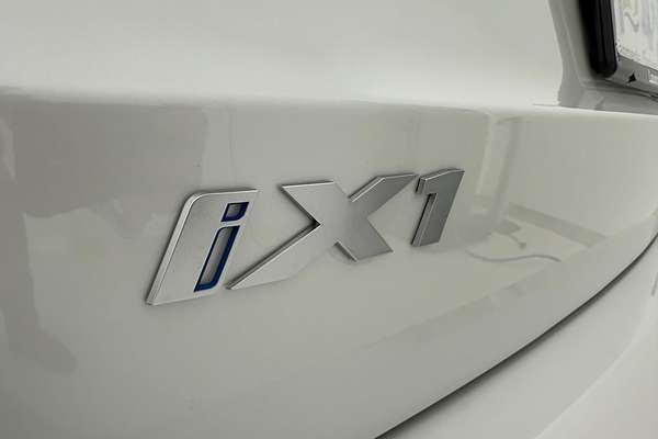 2025 BMW iX1 xDrive30 M Sport U11