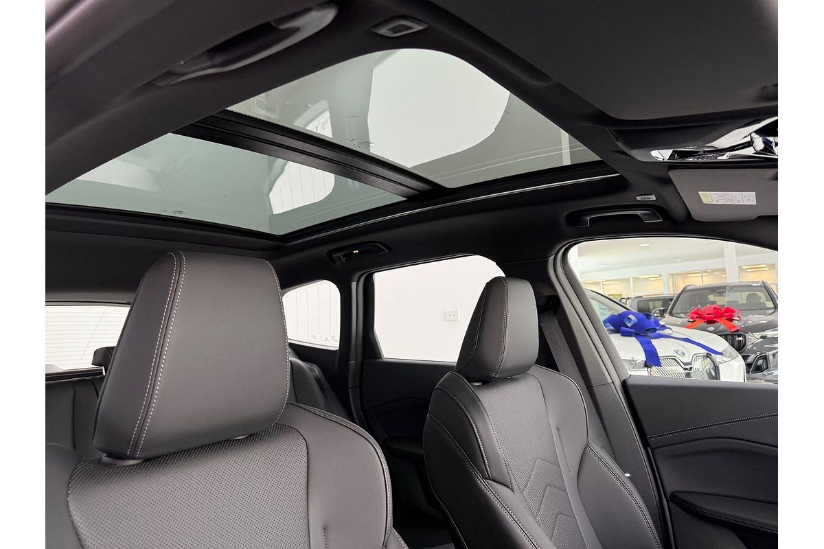 2025 BMW iX1 xDrive30 M Sport U11