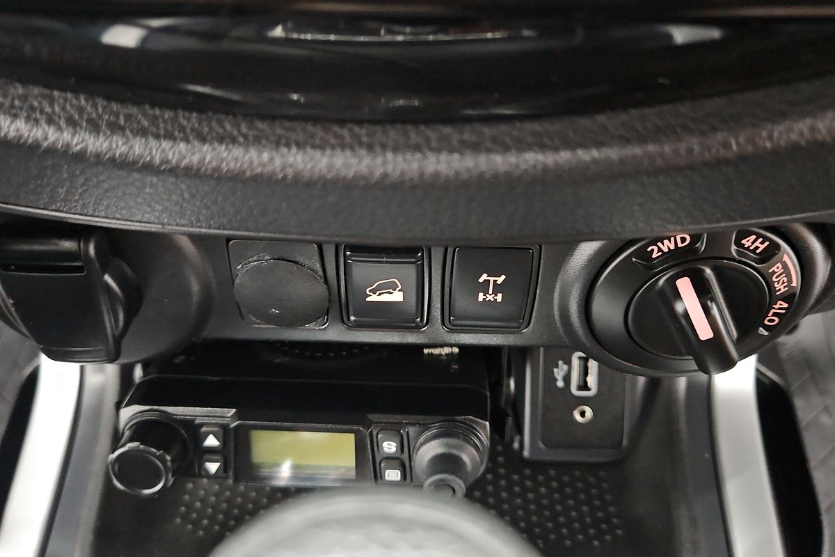 2021 Nissan Navara SL D23 Rear Wheel Drive