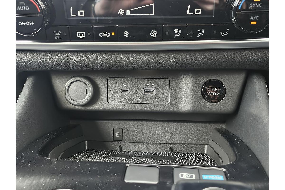 2025 Nissan X-TRAIL ST-L e-POWER T33