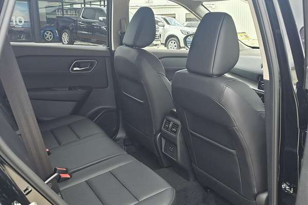 2025 Nissan X-TRAIL ST-L e-POWER T33