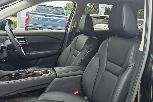 2025 Nissan X-TRAIL ST-L e-POWER T33