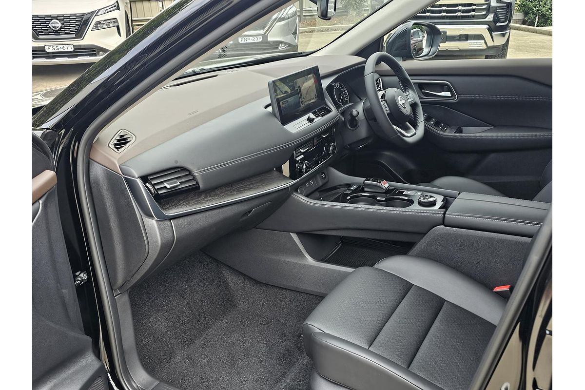 2025 Nissan X-TRAIL ST-L e-POWER T33