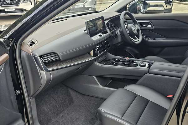 2025 Nissan X-TRAIL ST-L e-POWER T33