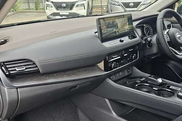 2025 Nissan X-TRAIL ST-L e-POWER T33