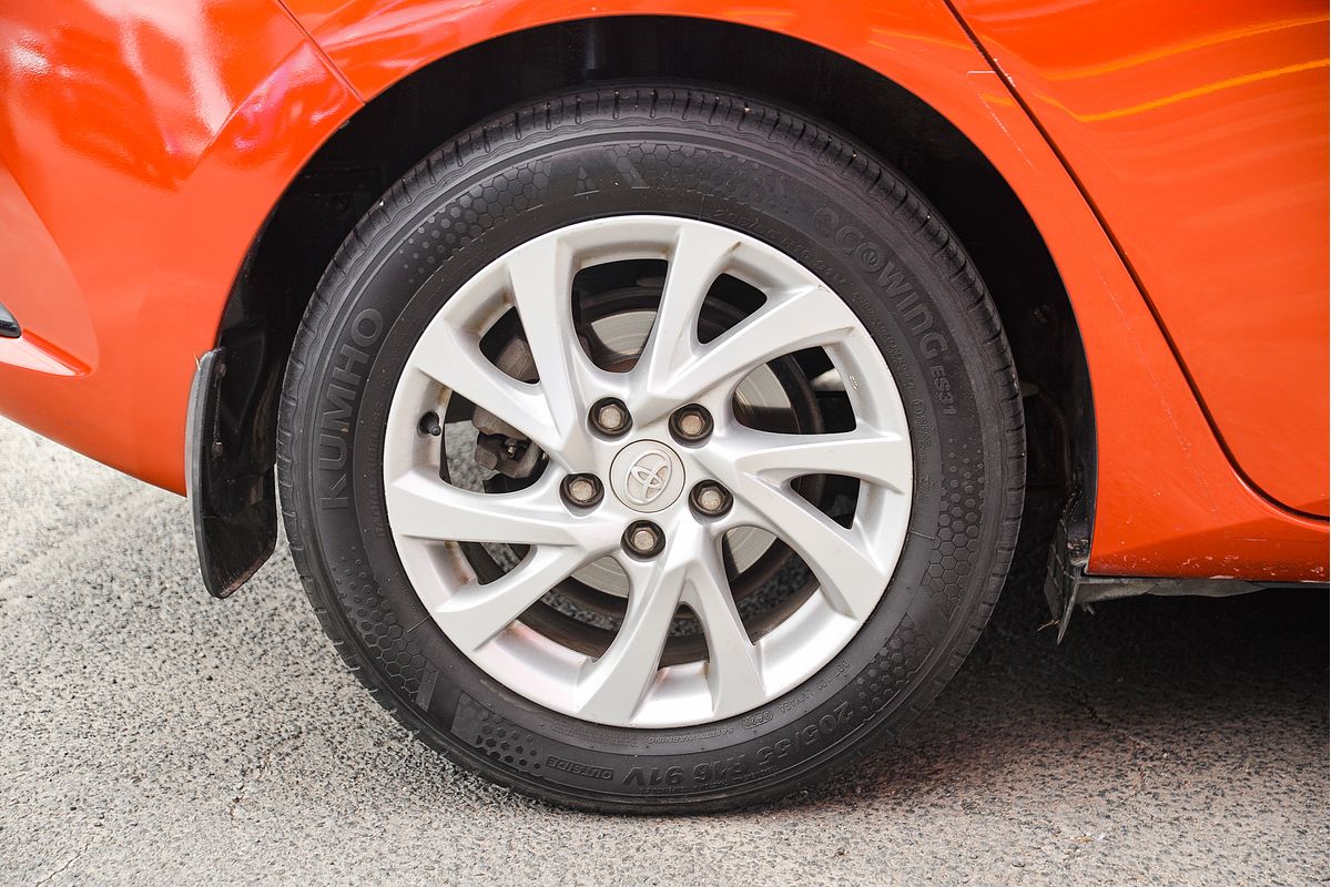 2015 Toyota Corolla Ascent Sport ZRE182R