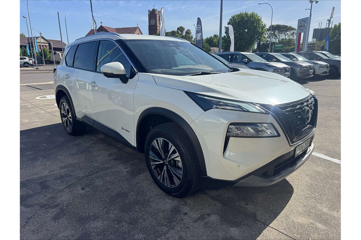 2025 Nissan X-TRAIL ST-L e-POWER T33