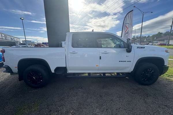 2025 Chevrolet Silverado HD LTZ Premium W/Tech Pack T1 4X4