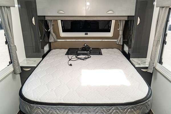 2022 Regent Discoverer