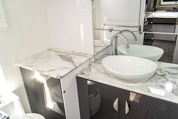 2022 Regent Discoverer