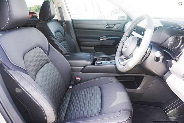 2024 Nissan Pathfinder ST-L R53