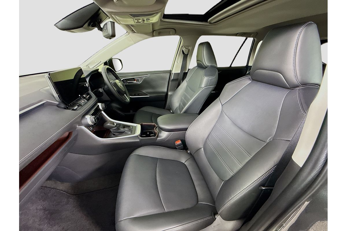 2025 Toyota RAV4 Cruiser AXAH52R