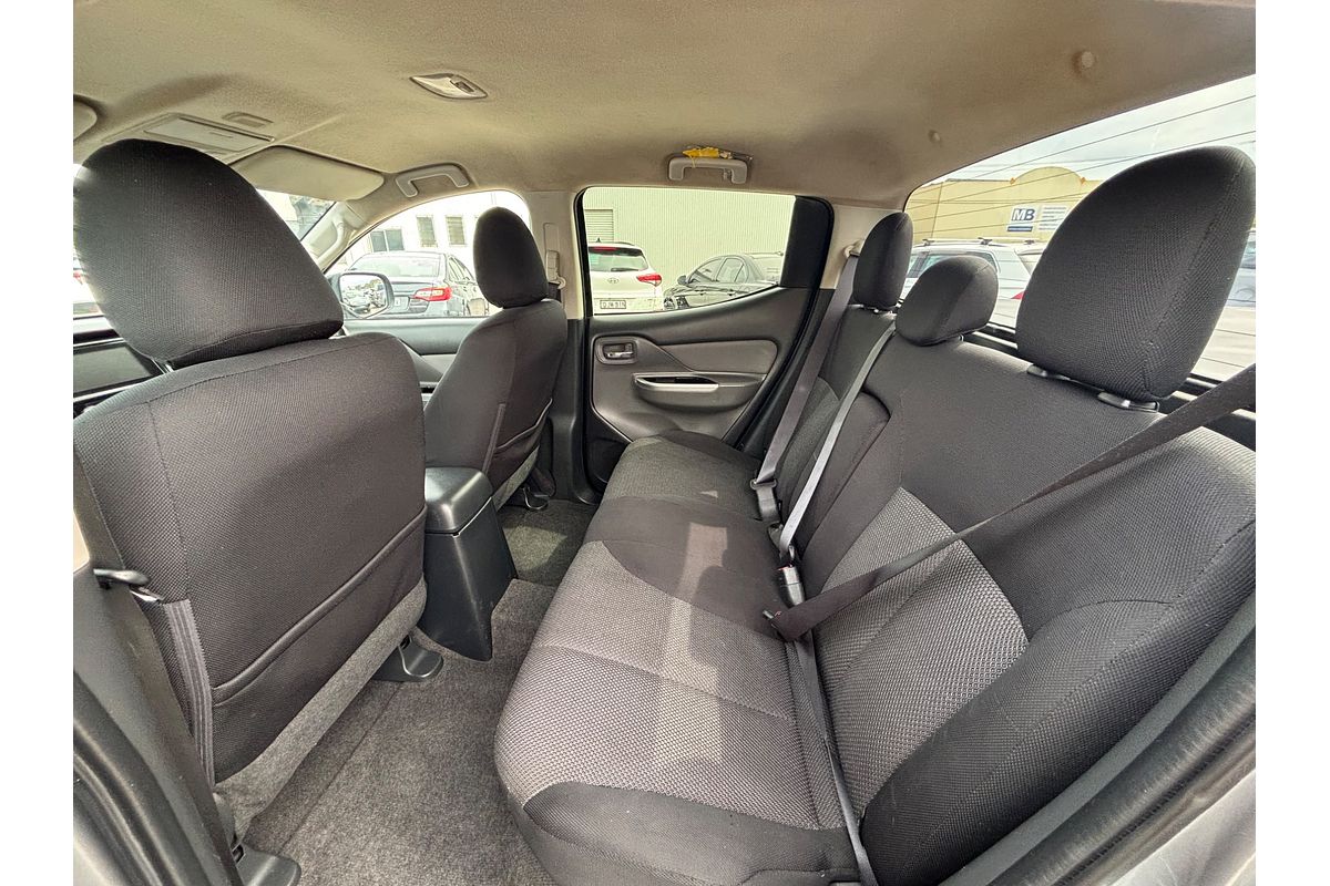 2017 Mitsubishi Triton GLS MQ 4X4